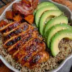 Buddha bowl poulet grillé quinoa facile - featured image