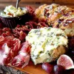 planche apéro légère fromages charcuterie - featured image
